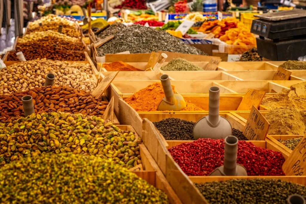 mercato locale